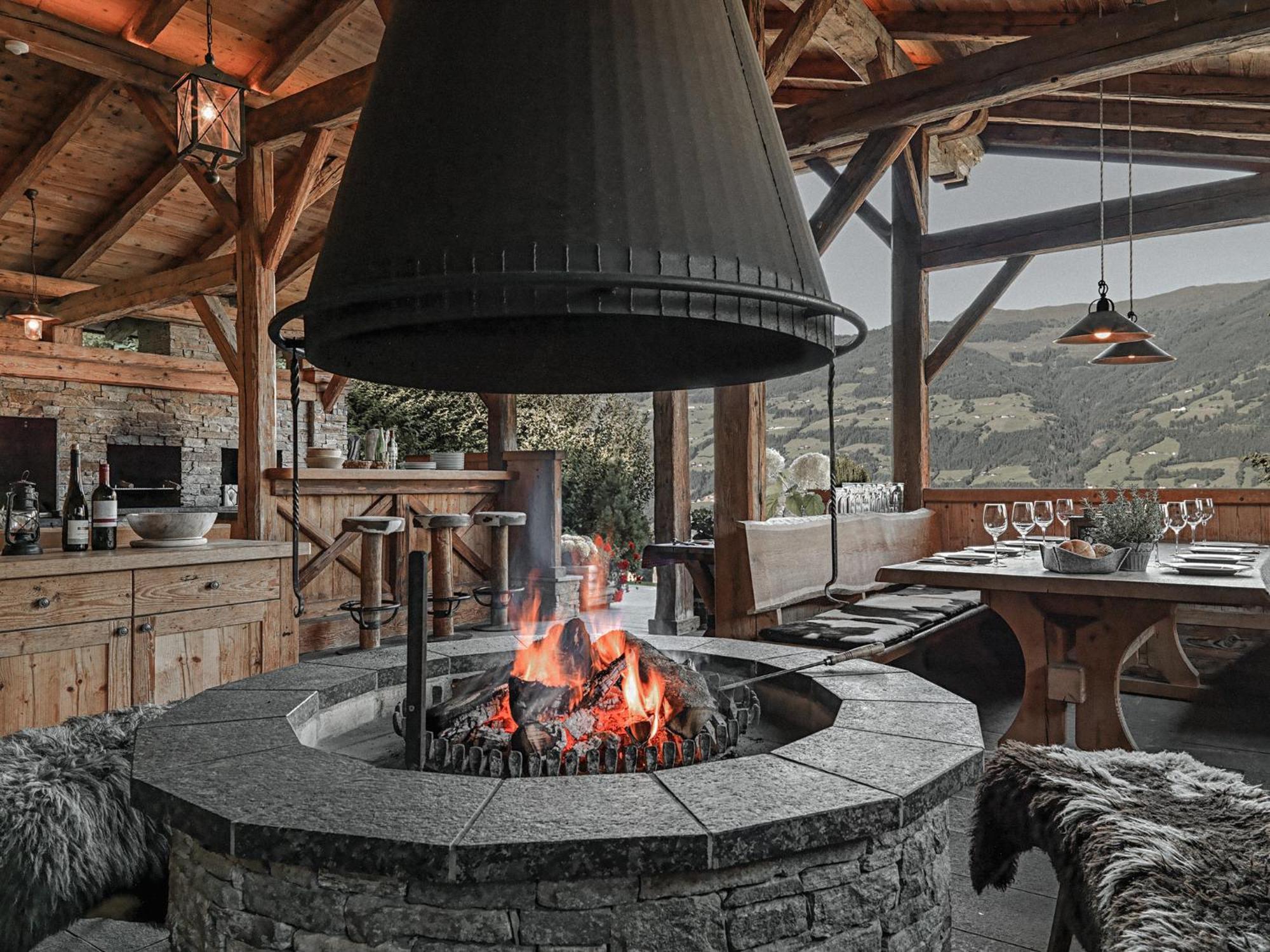 Aster Boutique Hotel & Chalets Fuegenberg Exterior photo